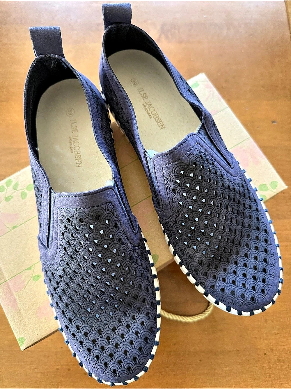 NWT Ilse Jacobsen Tulip 140 Slip-On Sneakers Blue EU 39
